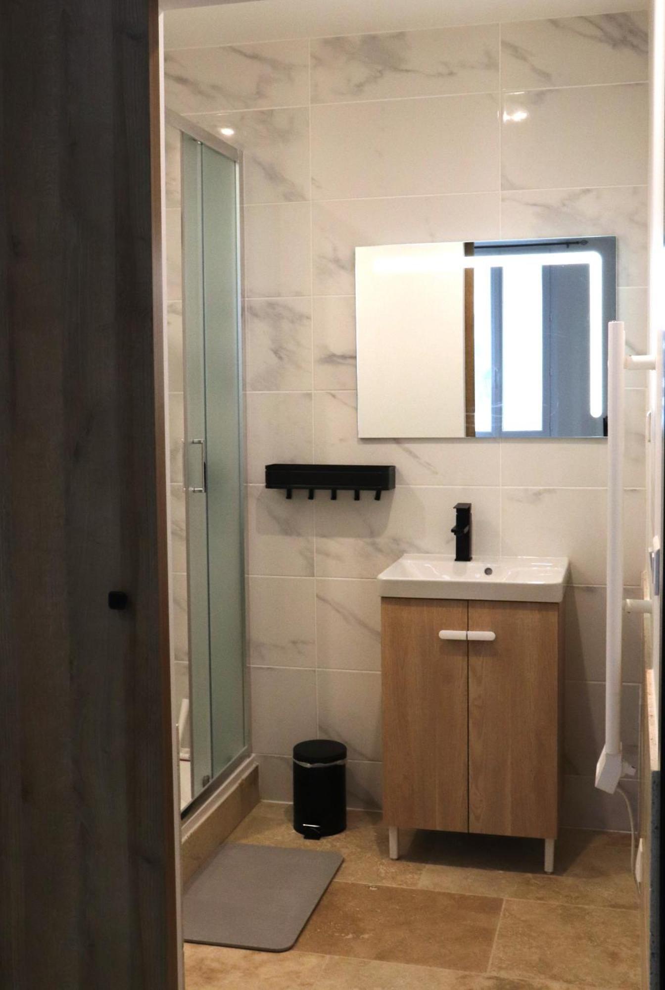 Superbes Appartements Modernes Et Neufs 巴格诺尔斯·苏尔·塞斯 外观 照片